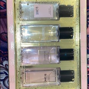 Victoria Secret Gift set 😊😊🎁🎁❤️❤️